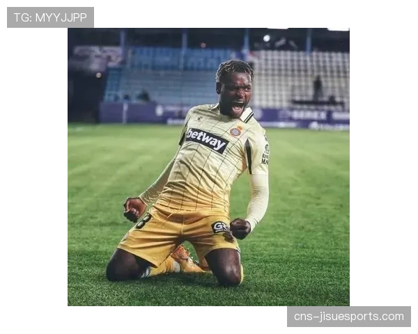 重庆铜梁龙租借欧冠射手迪马塔，升班马锋线实力提升